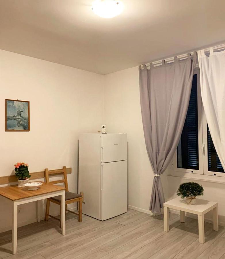 Savona Casa Per Vacanze E Lavoro Apartamento Exterior foto