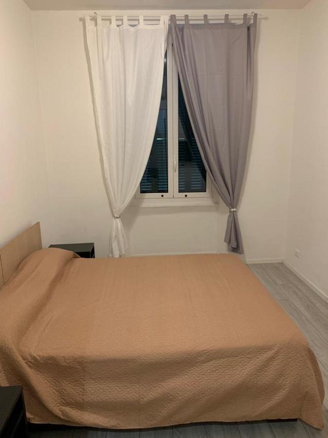 Savona Casa Per Vacanze E Lavoro Apartamento Exterior foto
