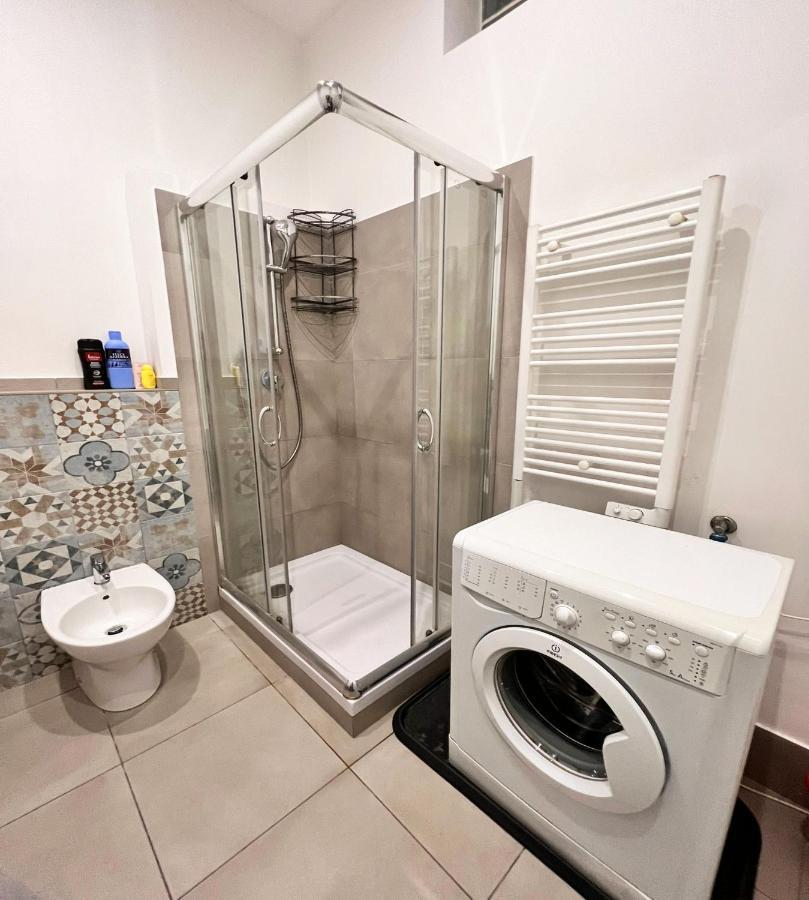 Savona Casa Per Vacanze E Lavoro Apartamento Exterior foto